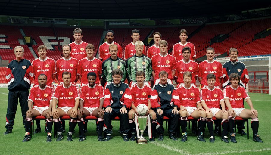 他不仅肩负 他不仅肩负