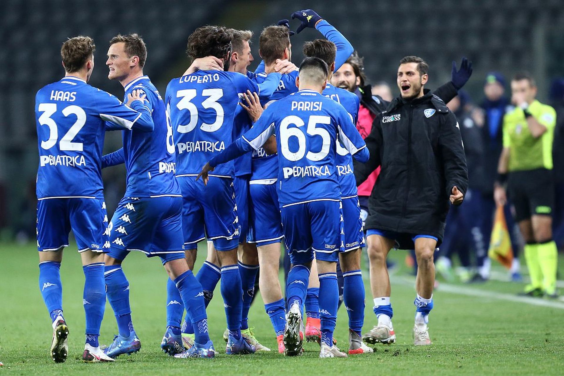 作为公众人 作为公众人