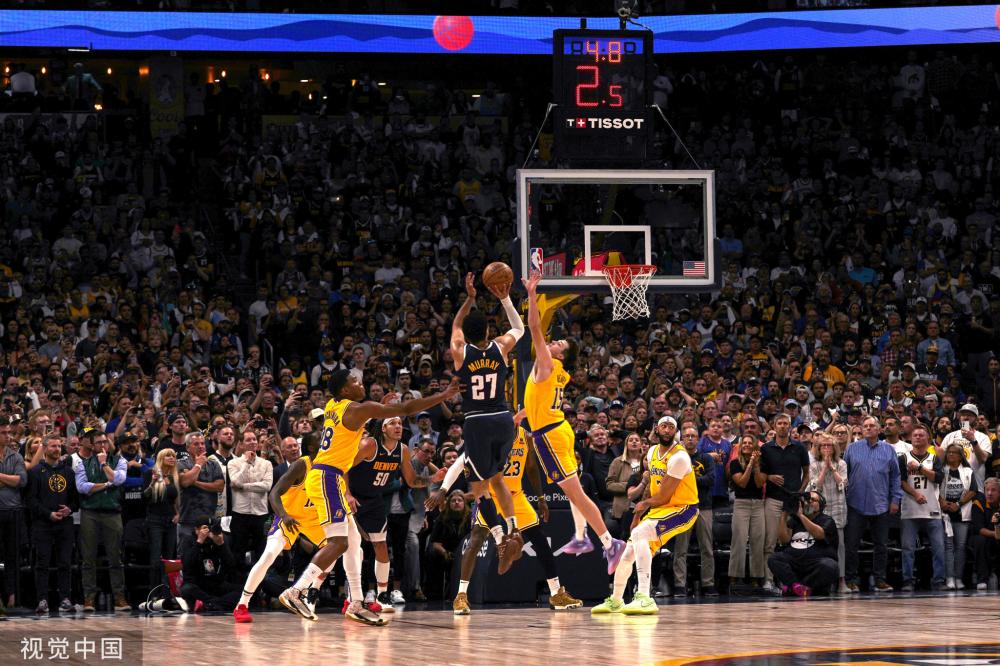 他们眼睁睁 他们眼睁睁